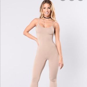 FASHION NOVA BEIGE JUMPSUIT